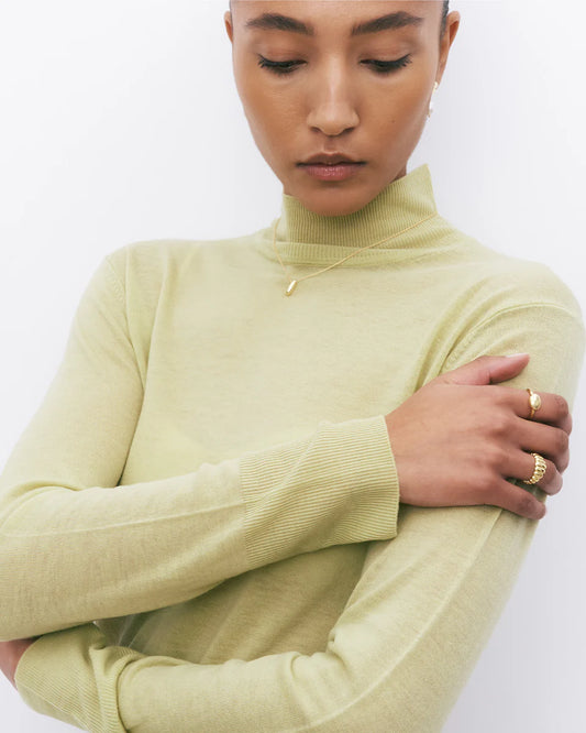 Linea Necklace