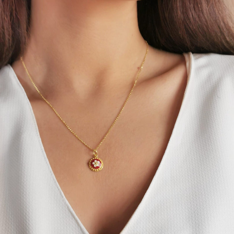 Caramujo Medal Red Necklace Gold Plated Silver